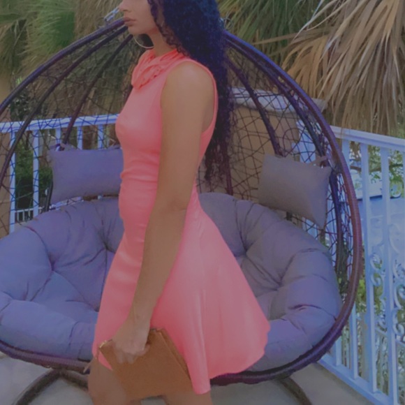 Masked Dress - Picture 3 of 4